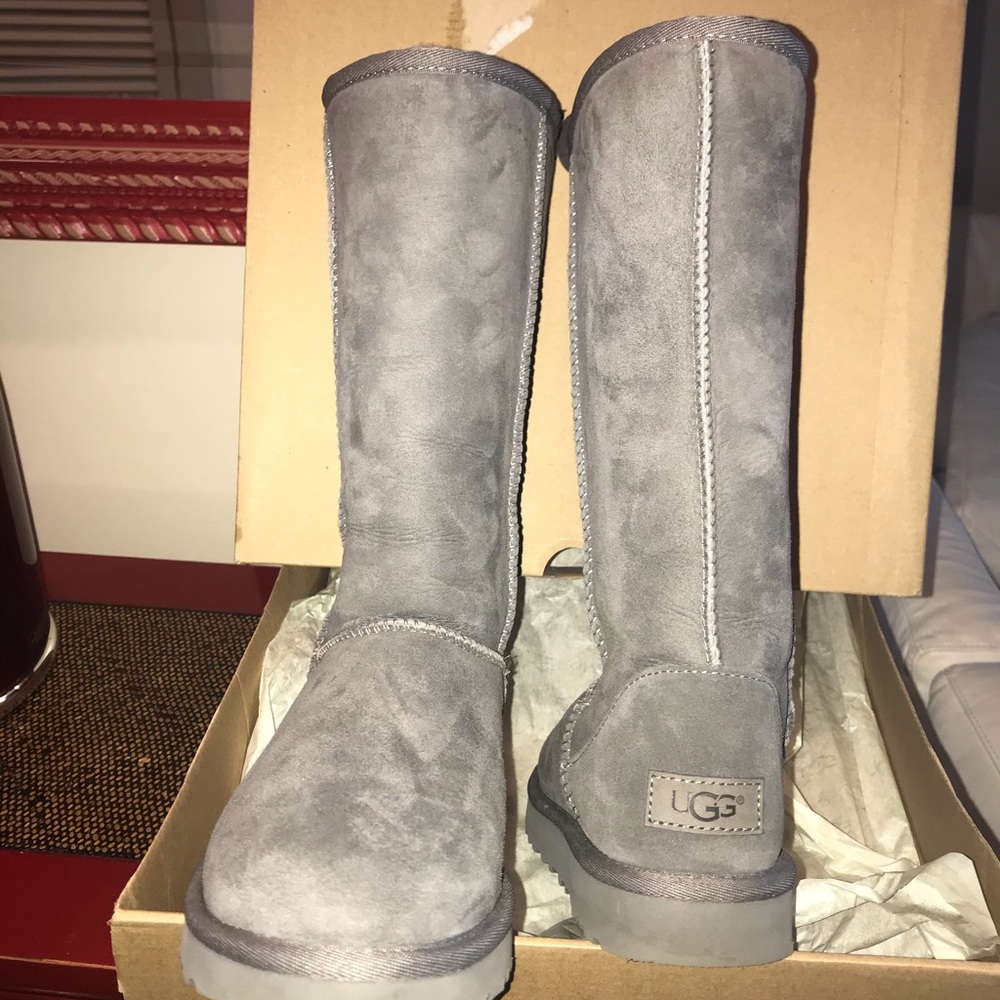 Beloved knee boots